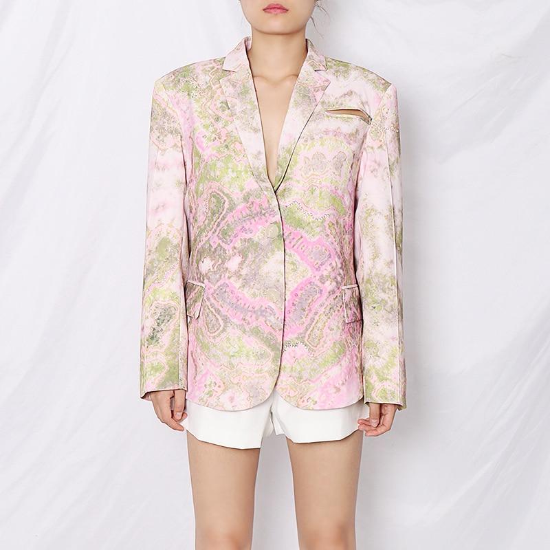 Oversize lapel floral blazer