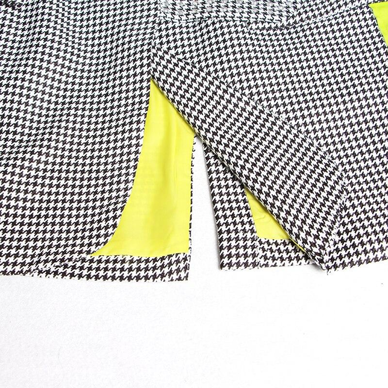Primetime Looks-Plaid classic blazer with pockets