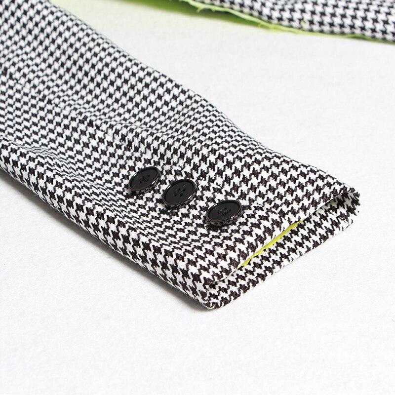 Primetime Looks-Plaid classic blazer with pockets