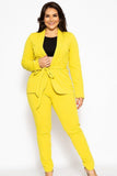 Classic pantsuit in yellow-Primetime Looks