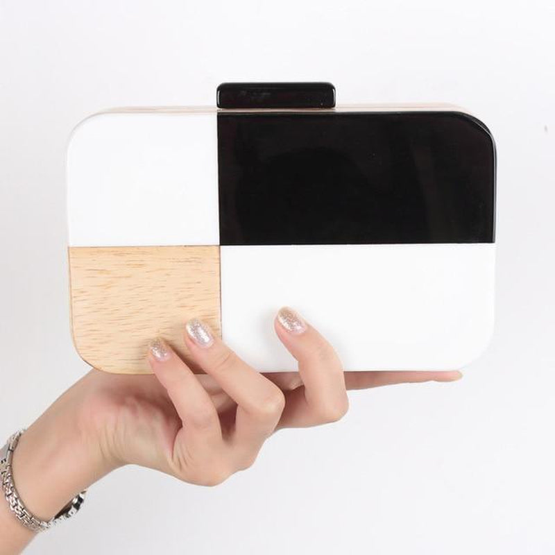 Color-block elegant clutch