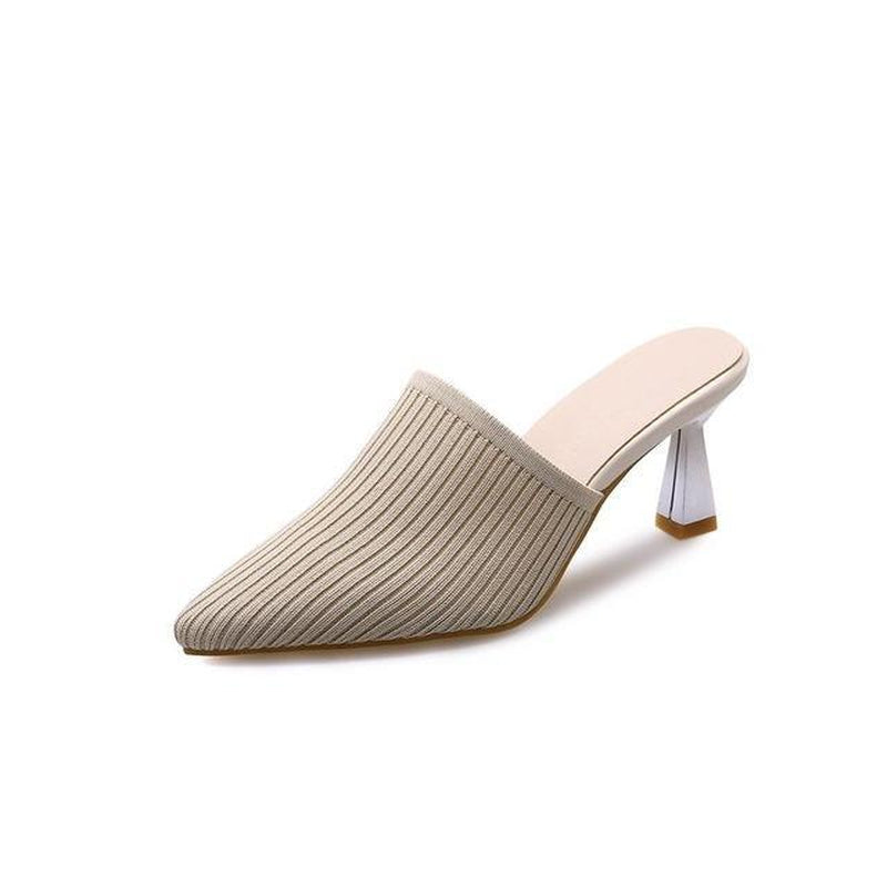 Knit type slipons in beige