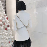 Primetime Looks-Blazer transformer in white