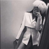 Primetime Looks-Blazer transformer in white
