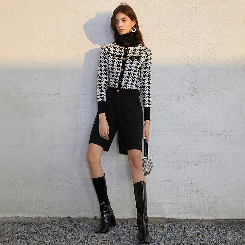 Houndstooth Print Vintage-Inspired Sweater