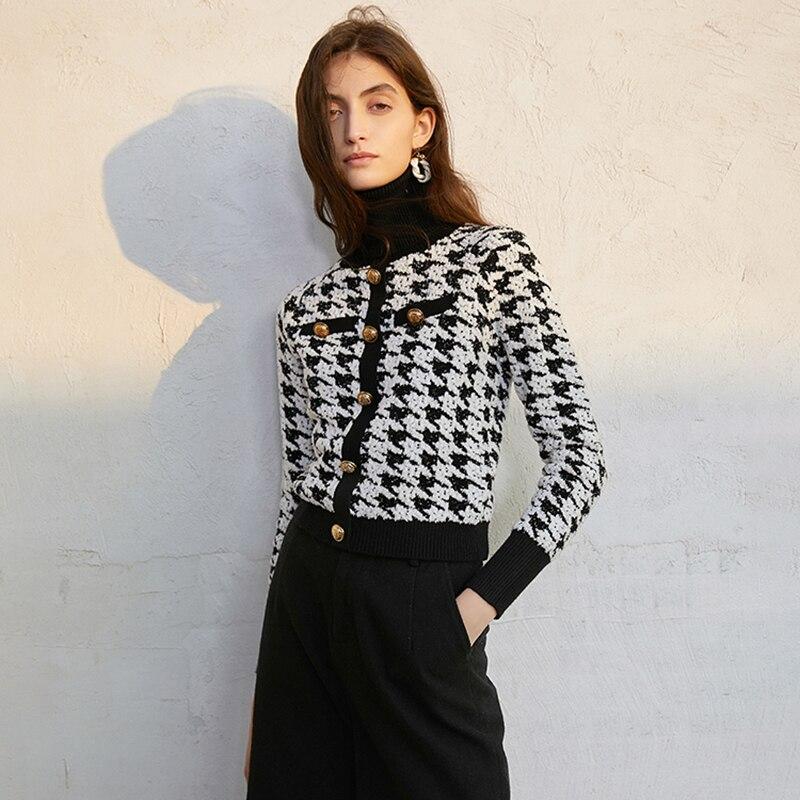 Houndstooth Print Vintage-Inspired Sweater