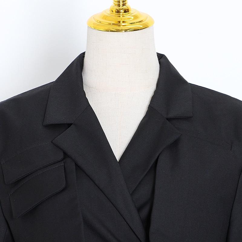Lapel jacket and pleated skirt set in colors