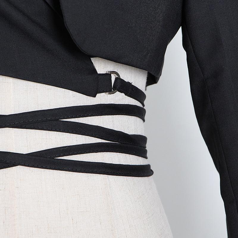 Lapel jacket and pleated skirt set in colors