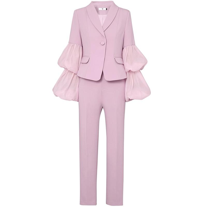 Primetime Looks-Lilac pink pants suit with lantern-sleeved jacket