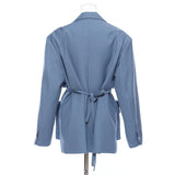 Primetime Looks-Long pocketed blazer in blue