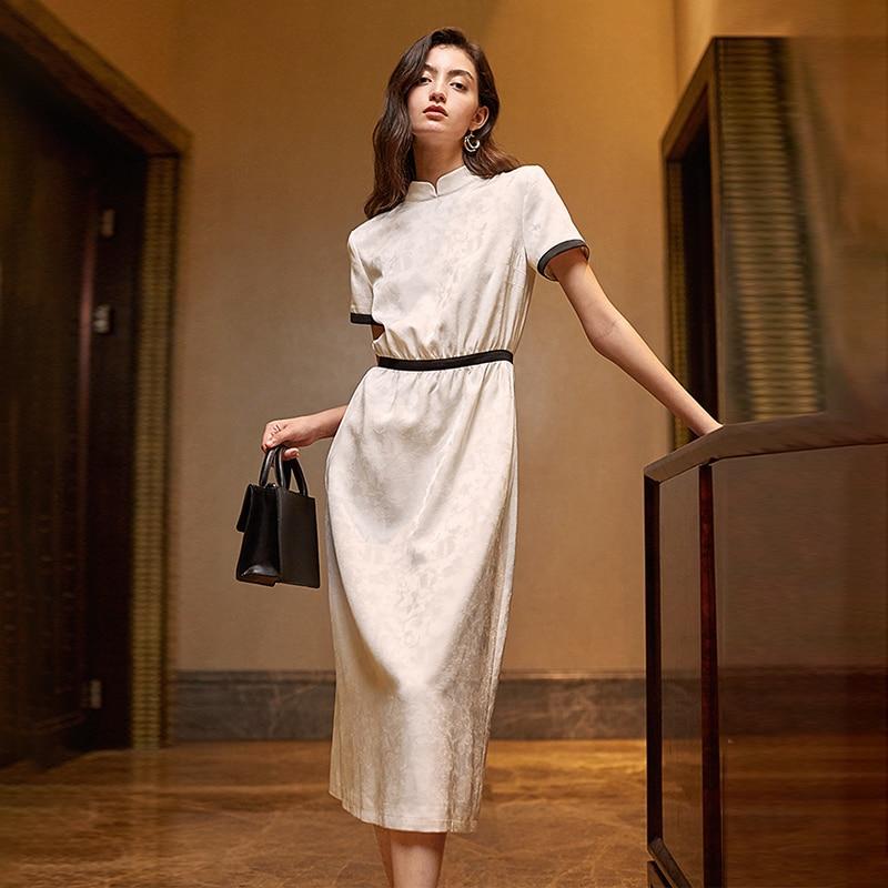 LYRIC Stand Collar Vintage Midi Dress