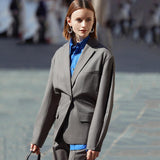 Primetime Looks-Oversize lapel blazer