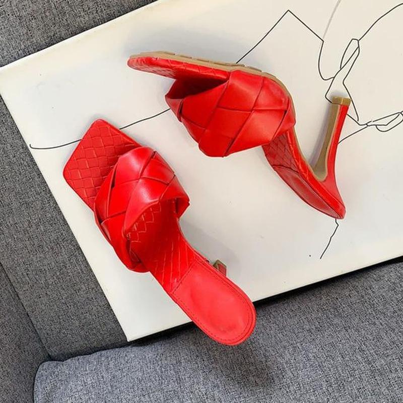 Quilted high-heel mules in colors