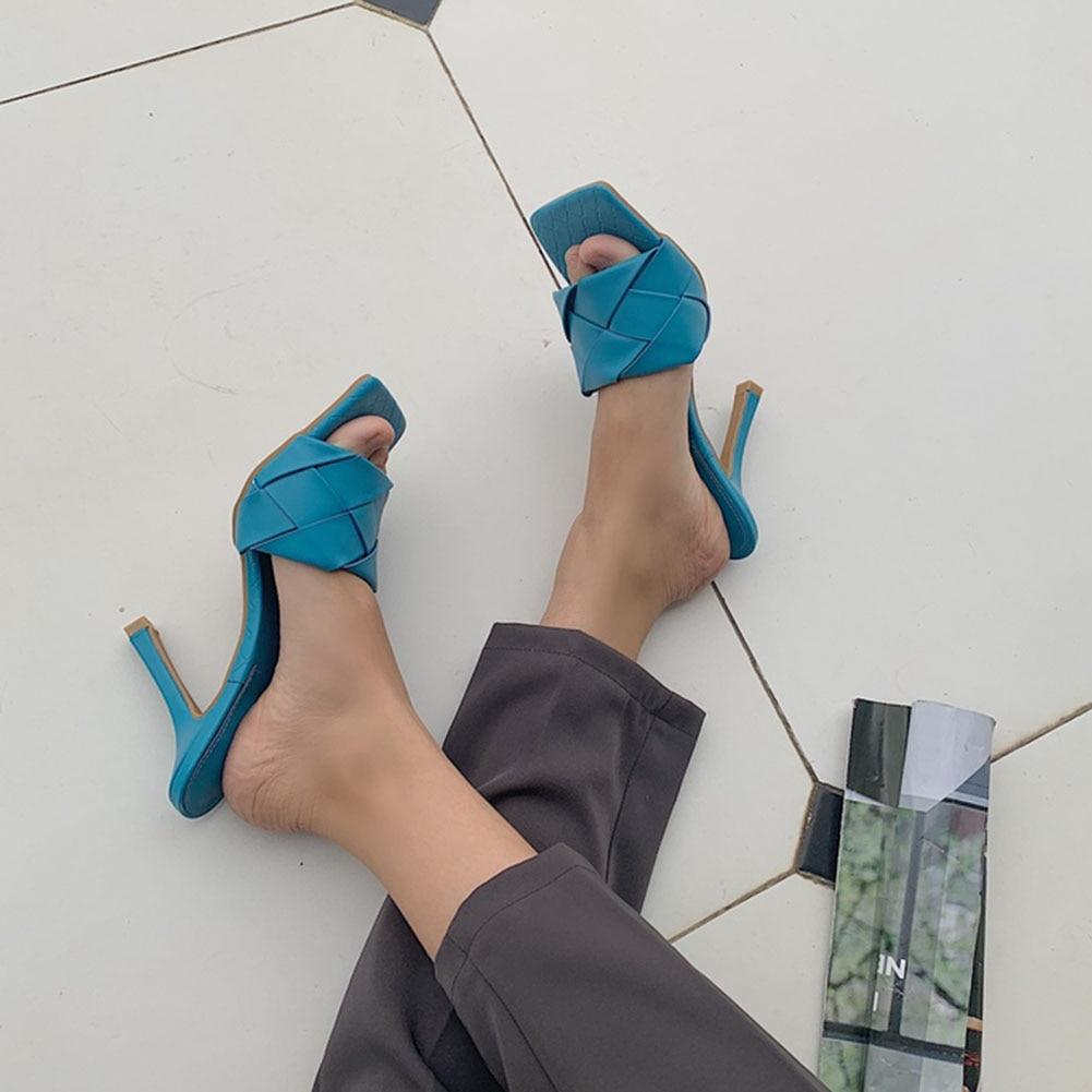 Quilted high-heel mules in colors