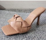 Quilted high-heel mules in colors