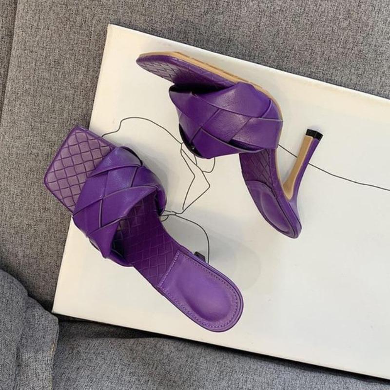 Quilted high-heel mules in colors
