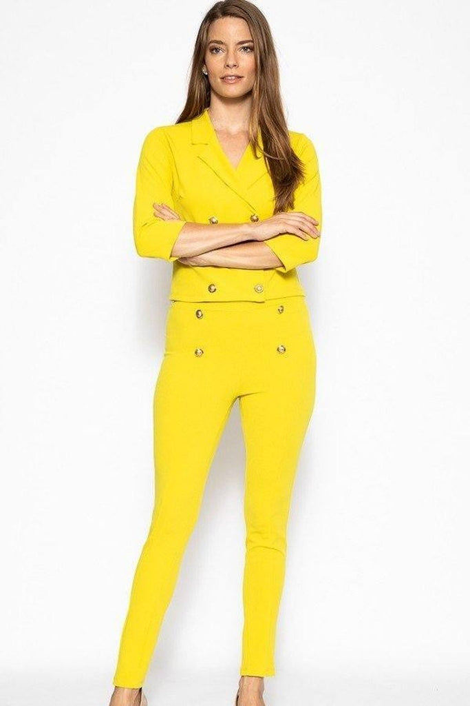 Primetime Looks-Short jacket and pants set in yellow