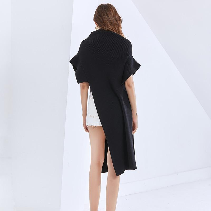 Turtleneck poncho in colors