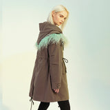Hooded feathered duster
