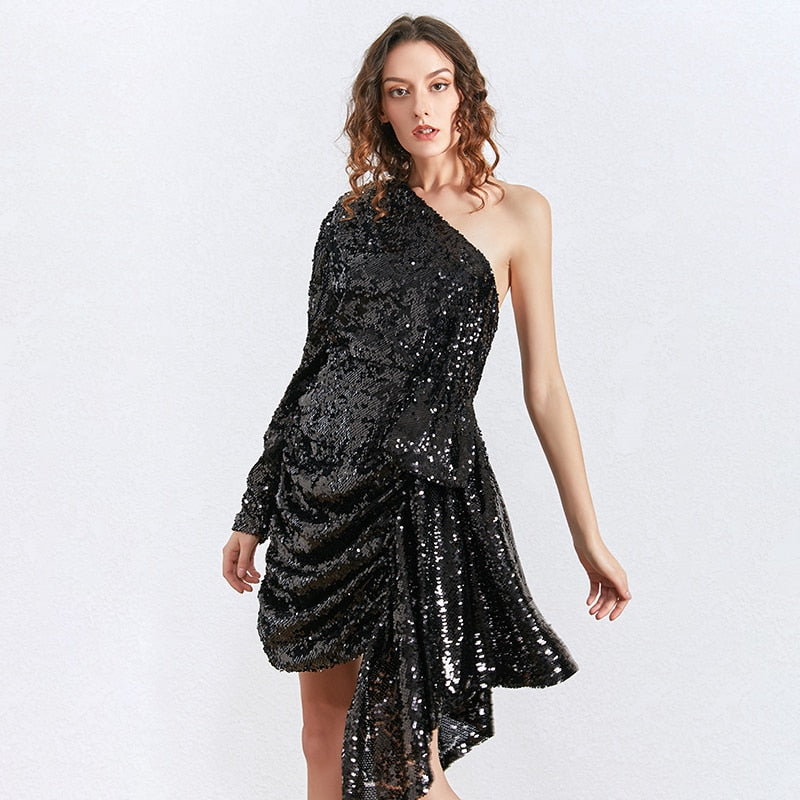 MEMENTO one-sleeve sequinned dress in black
