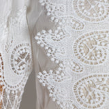 Puff-shoulders lace crop top
