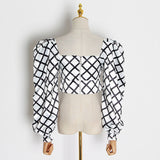 Lantern-sleeve plaid sweetheart crop top