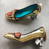 Queen of Hearts High-Heeled Golden Pumps