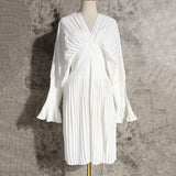 V-Neck pleated dress in colors