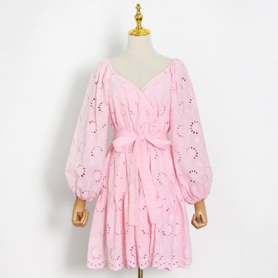 Charming Belted Lace Dress in colors